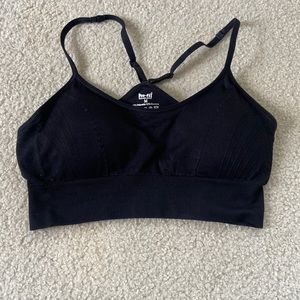 Pro-fit black sports bra